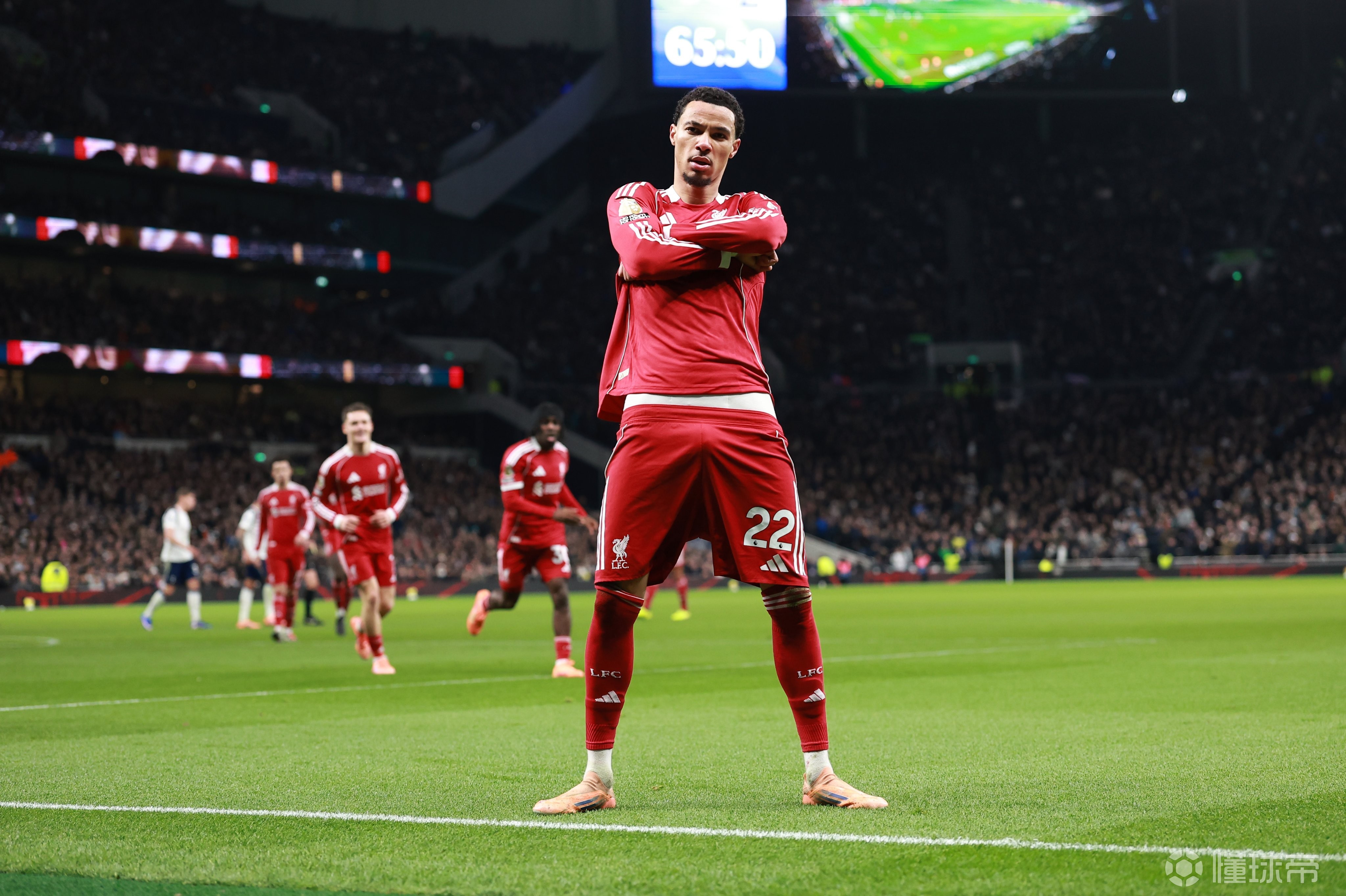 争四有戏!利物浦竞争对手全部刹车 9队争 争四有戏!利物浦竞争对手全部刹车 9队争